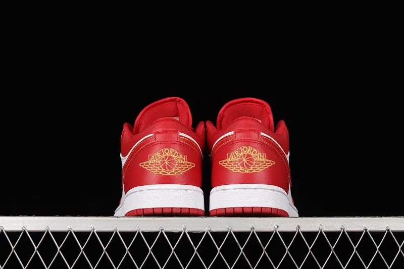 All categories Air Jordan Jordan series basketball shoes Air Jordan 1 Low Z version Air Jordan 1 Low AJ1 Joe 1 new white and red low-level basketball shoes 553560-607
